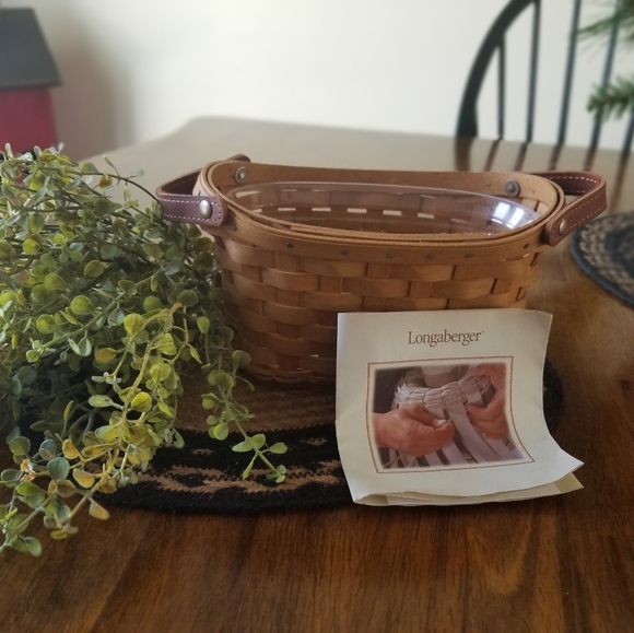 Longaberger Other - Longaberger journal basket with liner.